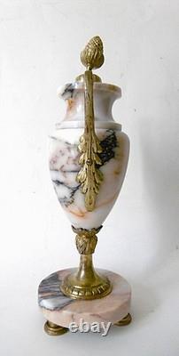 1 POT A FEU NAPOLEON III, STYLE LOUIS XVI, MARBRE CALACATTA, BRONZE DORE, XIXe