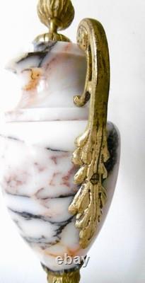 1 POT A FEU NAPOLEON III, STYLE LOUIS XVI, MARBRE CALACATTA, BRONZE DORE, XIXe