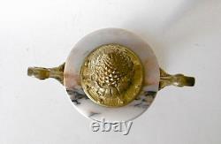 1 POT A FEU NAPOLEON III, STYLE LOUIS XVI, MARBRE CALACATTA, BRONZE DORE, XIXe