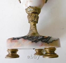 1 POT A FEU NAPOLEON III, STYLE LOUIS XVI, MARBRE CALACATTA, BRONZE DORE, XIXe