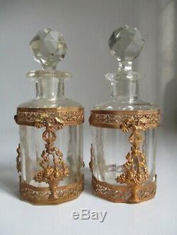 2 flacons Cristal taillé en facettes Baccarat monture bronze laiton Napoléon III