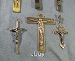 5 Crucifix anciens Croix pectorales, 2 Napoléon III, 1 en argent 2 en bronze etc