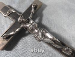 5 Crucifix anciens Croix pectorales, 2 Napoléon III, 1 en argent 2 en bronze etc