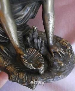 AUBE Bronze XIXème Jeune Femme à l' Antique sein & jambe dénudés
