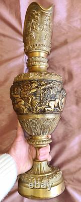 Aiguière Napoléon III bronze massif à décor de putti pampres & mascaron satyre