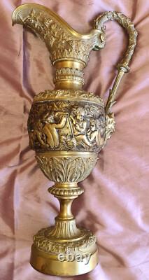 Aiguière Napoléon III bronze massif à décor de putti pampres & mascaron satyre
