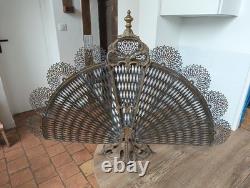 Ancien Pare-feu Éventail Queue de Paon Bronze Laiton Style Napoléon III XIXe