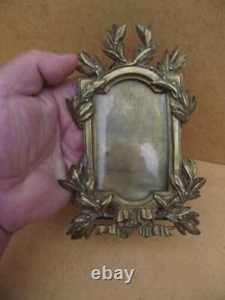 Ancien cadre en bronze épais XIX Napoleon III de style Louis XV HT 15 X 10.5 CM