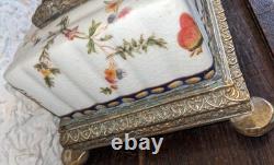 Ancien centre de table porcelaine faïence bronze doré angelots anges XIXe déco