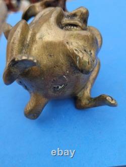 Ancien encrier ancien en bronze doré sur socle à tête de monstre grotesque