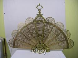 Ancien pare feu éventail, époque Napoléon III, style Louis XV, queue de paon