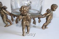 Ancien pot couvert ou bonbonnière en verre taillé monture bronze angelots Puttis
