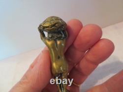 Ancien sceau ou cachet en bronze putti portant une tortue XIX monogramme CE