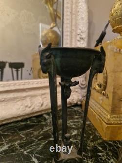 Ancienne Paire D'athenienne En Bronze