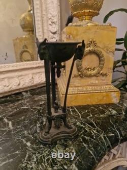 Ancienne Paire D'athenienne En Bronze