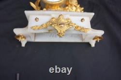 Ancienne Pendule En Albatre Et Bronze Doré (napoléon Iii) Jeune Fille Au Panier
