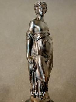 Ancienne Statuette En Bronze Femme A L'antique