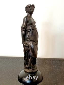 Ancienne Statuette En Bronze Femme A L'antique
