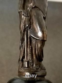 Ancienne Statuette En Bronze Femme A L'antique