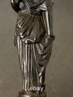 Ancienne Statuette En Bronze Femme A L'antique