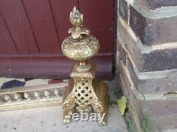 Ancienne barre de cheminée en bronze doré devanture de foyer. XIX EME