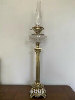 Ancienne grande lampe à pétrole en bronze et cristal