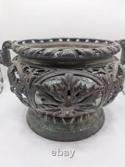 Ancienne jardinière cache-pot en bronze ajouré Têtes de lion Style Napoléon