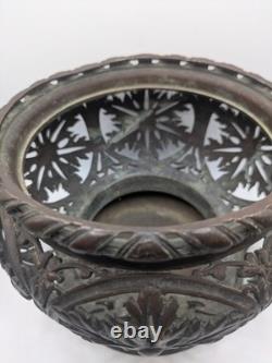 Ancienne jardinière cache-pot en bronze ajouré Têtes de lion Style Napoléon