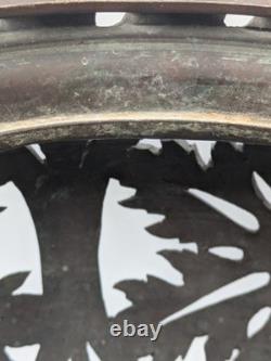 Ancienne jardinière cache-pot en bronze ajouré Têtes de lion Style Napoléon