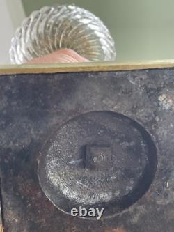 Ancienne lampe a pétrole en bronze et cristal Baccarat époque Napoléon III