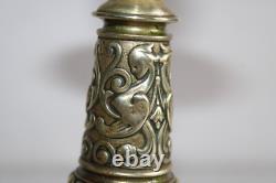 Ancienne paire de bougeoirs en bronze, Napoléon III, tête de faune, h 20 cm