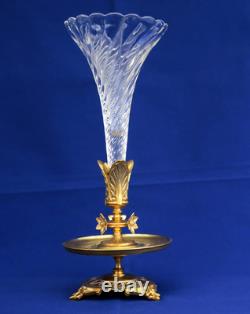 BACCARAT Vase Cornet Bronze Doré Cristal Côtes Torses Napoléon III XIXème Siècle