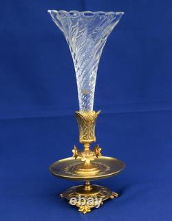 BACCARAT Vase Cornet Bronze Doré Cristal Côtes Torses Napoléon III XIXème Siècle