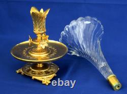 BACCARAT Vase Cornet Bronze Doré Cristal Côtes Torses Napoléon III XIXème Siècle