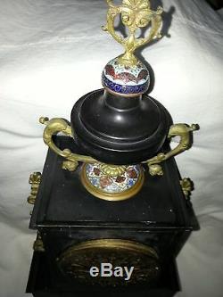 Belle pendule d'époque NIII Napoléon III en marbre noir, bronze et cloisonné
