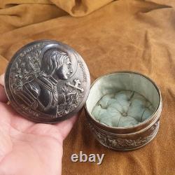 Boîte à bijoux en bronze ou cuivre à patine noire Sainte Jeanne D'Arc Fin XIXe
