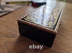 Boite a timbre marqueterie boulle époque napoleon 3 xix E 19e objet de collectio