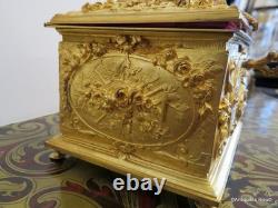 Boite en Bronze doré Epoque Napoléon III Boulle