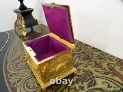 Boite en Bronze doré Epoque Napoléon III Boulle