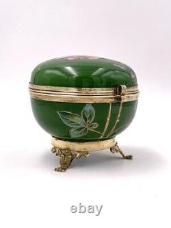 Boîte en opaline savonneuse & bronze décor lotus XIXe Antique box lotus flower