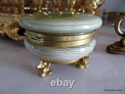 Boite ronde en Onyx et Bronze Epoque Napoléon III