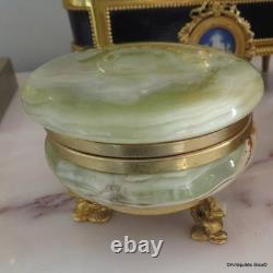 Boite ronde en Onyx et Bronze Epoque Napoléon III