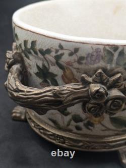 Bonbonnière porcelaine Limoges montée bronze LM 1895 décor oiseaux Napoléon III