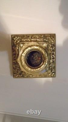 Bougeoir ancien XIX? Siècle en bronze massif décor religieux & royal