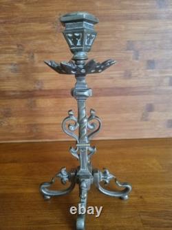 Bougeoir en Bronze Napoléon III style néo gothique
