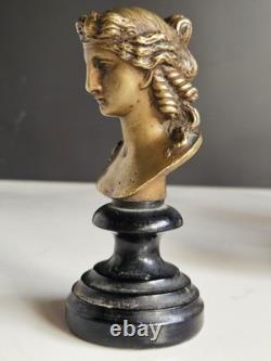 Bronze Buste Femme XIX socle Bois Era Napoleon III Visage Grecque Romain Deesse