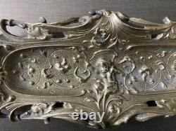 Bronze XIXème Napoléon III décor à la Bérain sans doute un porte plume