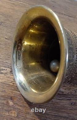 CLOCHE DE TABLE OU D'APPEL EN BRONZE AU DECOR VEGETAL EN RELIEF XIX ème siècle