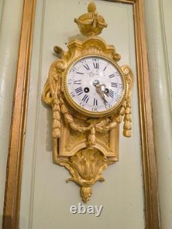 Cartel d'alcôve en bronzes dorés d'aprés un modéle d'Osmond Epoque Napoléon III