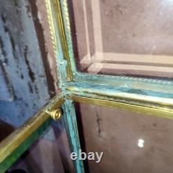 Cave à liqueur XIX ème verre biseauté et bronze XIX ème Napoleon III